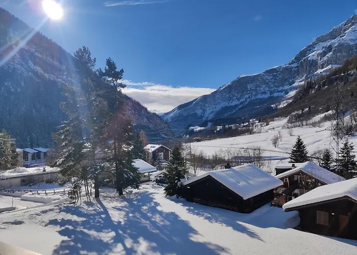 Big Studio, Just Renovated, Great Views, With Free Parking Daire *